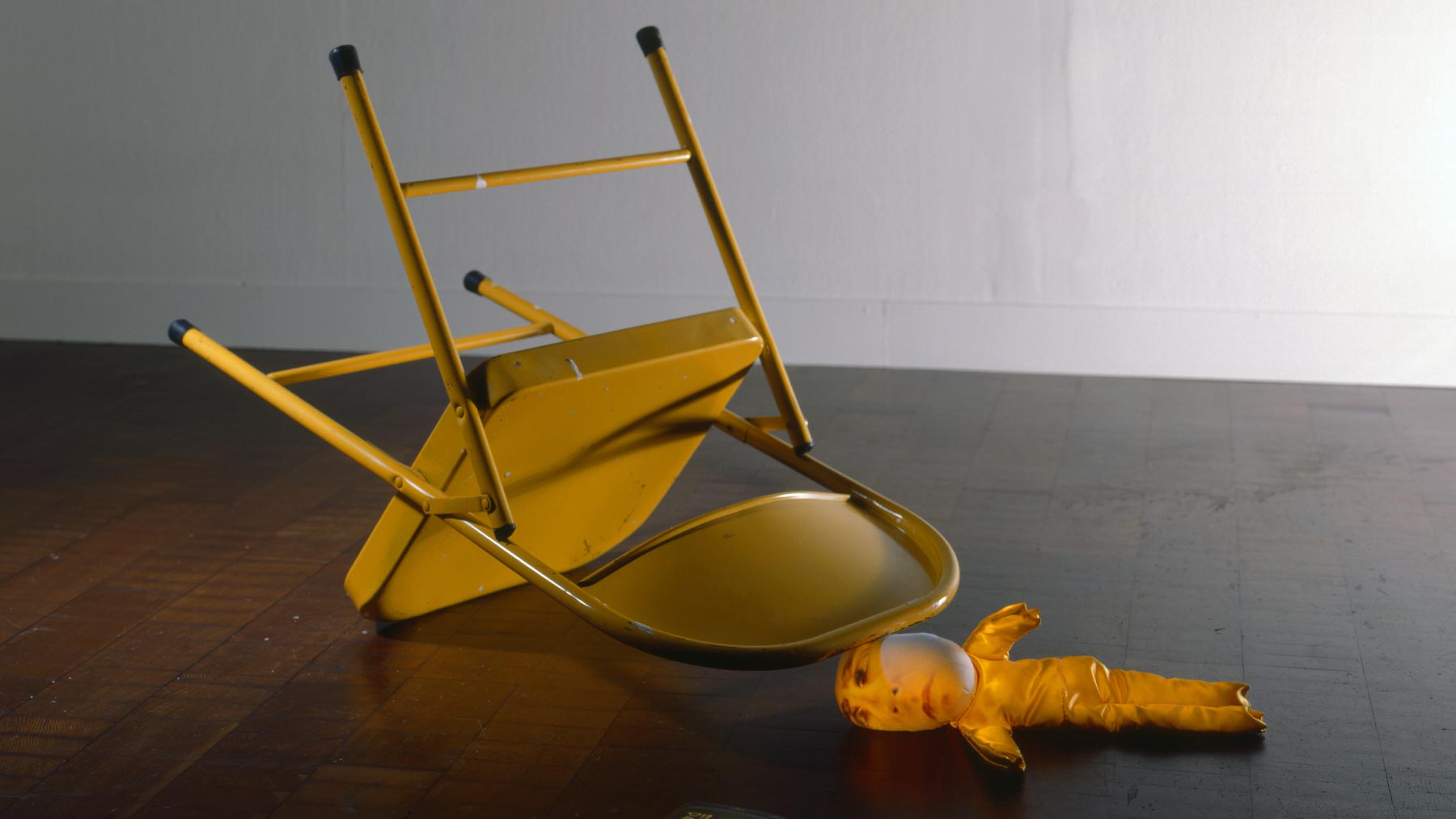 Tony Oursler, MMPI (Self-Portrait in Yellow)