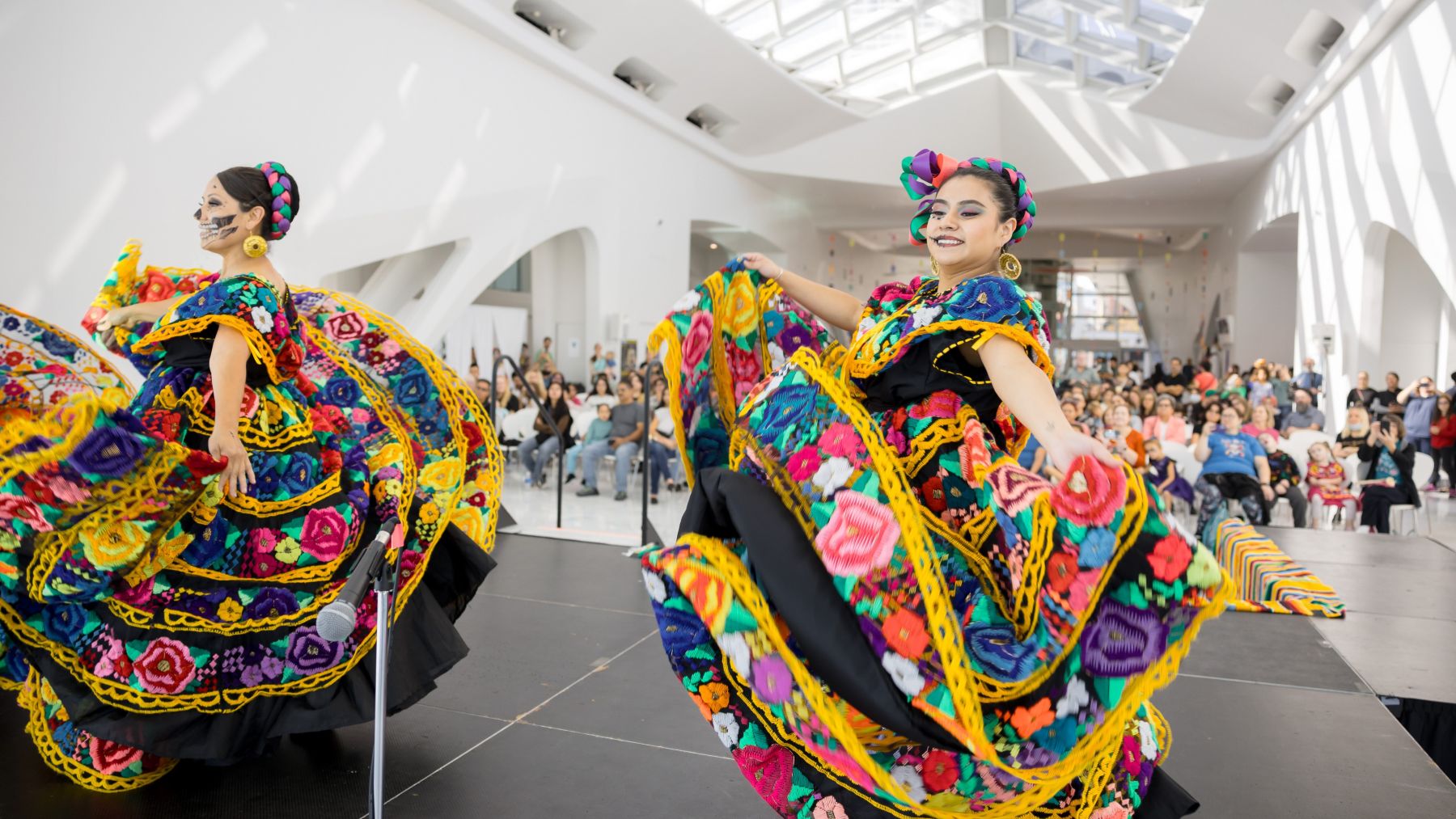 Dia de los Muertos dancers