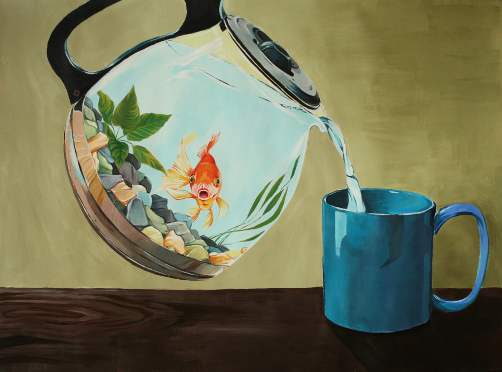 Coffee pot that looks like a fishbowl with a goldfish in it pouring water into a mug