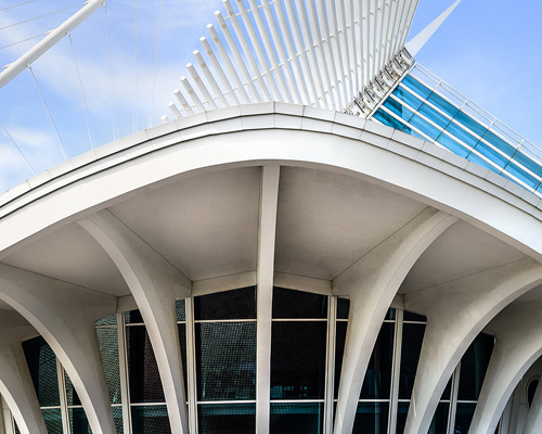 Image from Building a Masterpiece: Santiago Calatrava and the Milwaukee Art Museum
